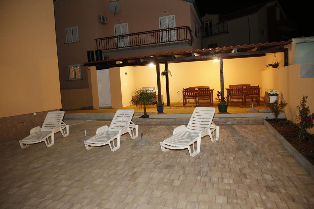 וודיצה Apartmani Sprljan מראה חיצוני תמונה